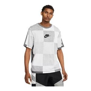 Nike Sportswear Sport Pack Knit Colorblocked T-Shirt